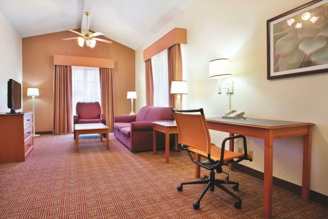 La Quinta Inn By Wyndham Baton Rouge University Area Εξωτερικό φωτογραφία